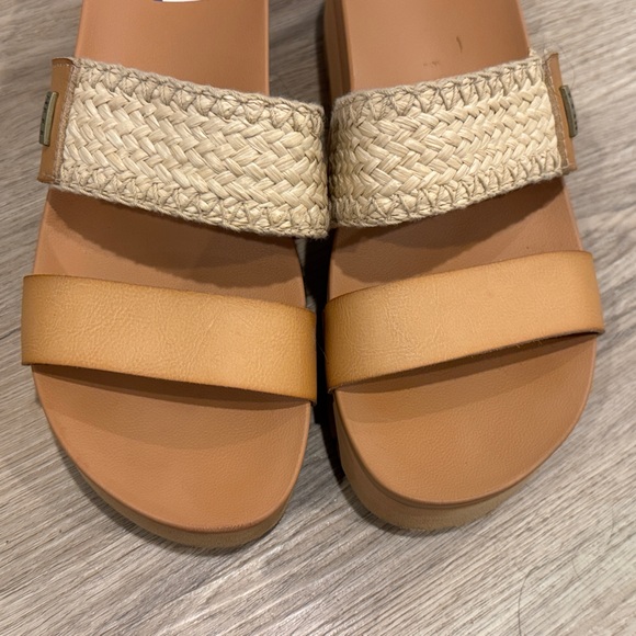 Reef slip on platform sandals - Picture 3 of 5